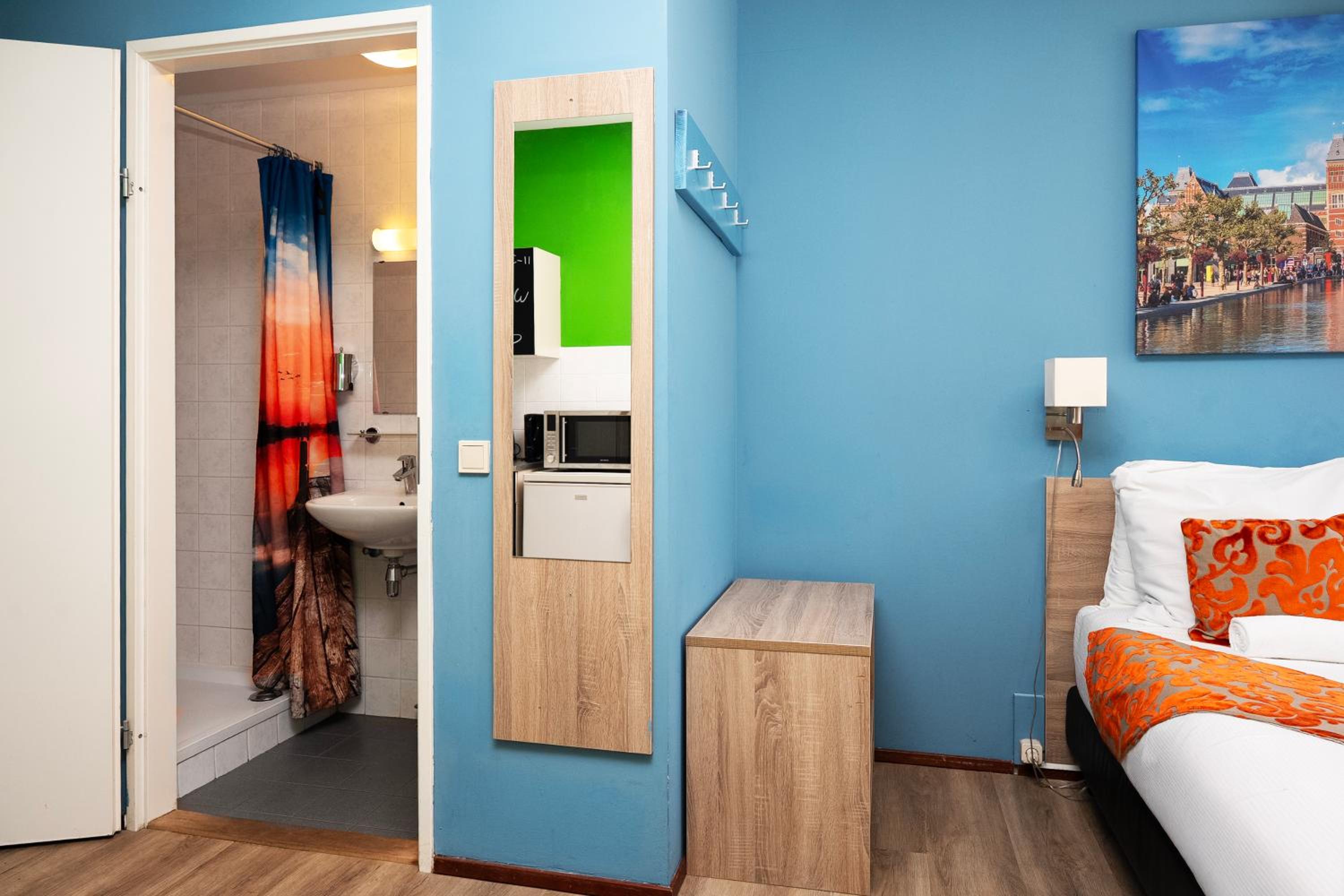 Фото Amsterdam Teleport Hotel