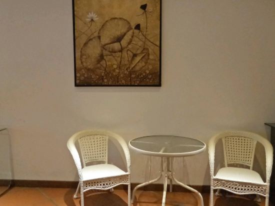 Фото Molek Garden Hotel