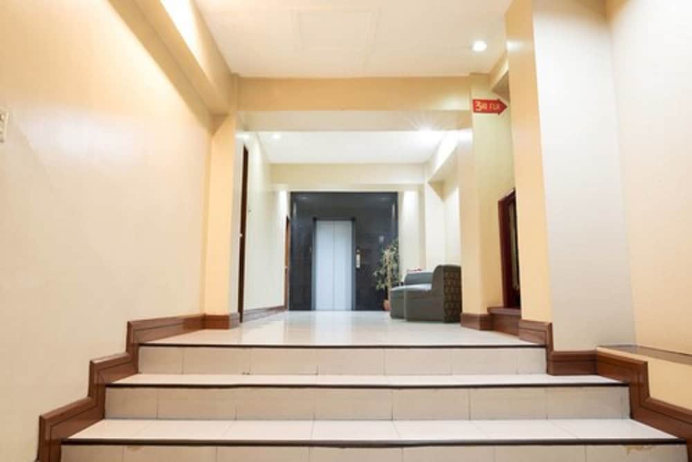 Фото New Winston Hotel