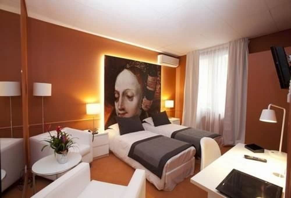 Фото Hotel Cecyl