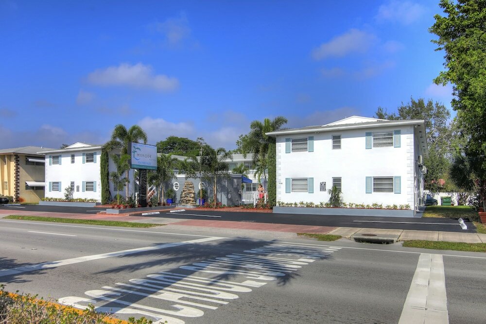 Фото May-Dee Suites