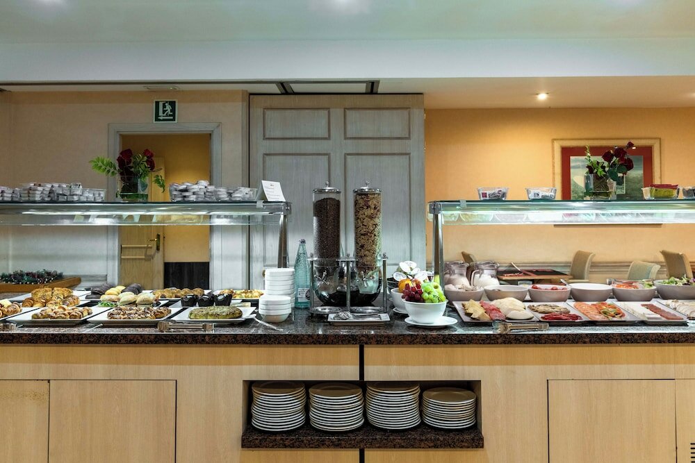 Фото Sunotel Aston