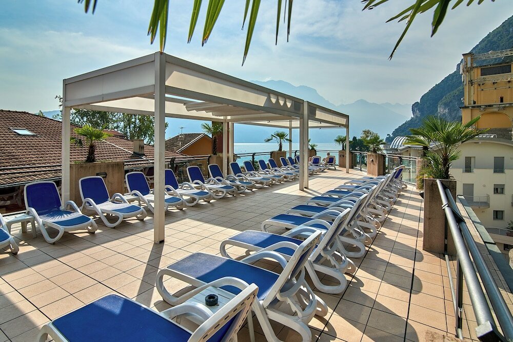 Фото Hotel Europa Sky Pool & Panorama