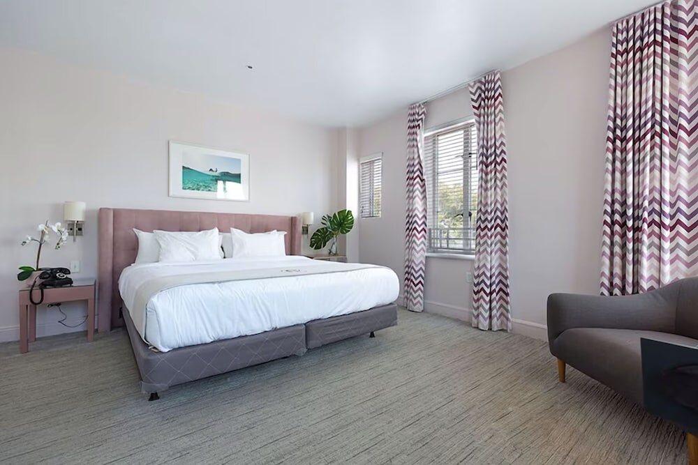 Фото The Astor by LuxUrban, Trademark Collection by Wyndham