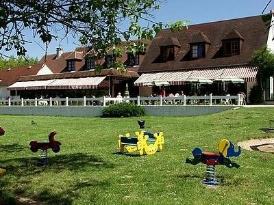 Гостиница Le Relais de Pouilly в Коне-Куре-сюре-Луаре