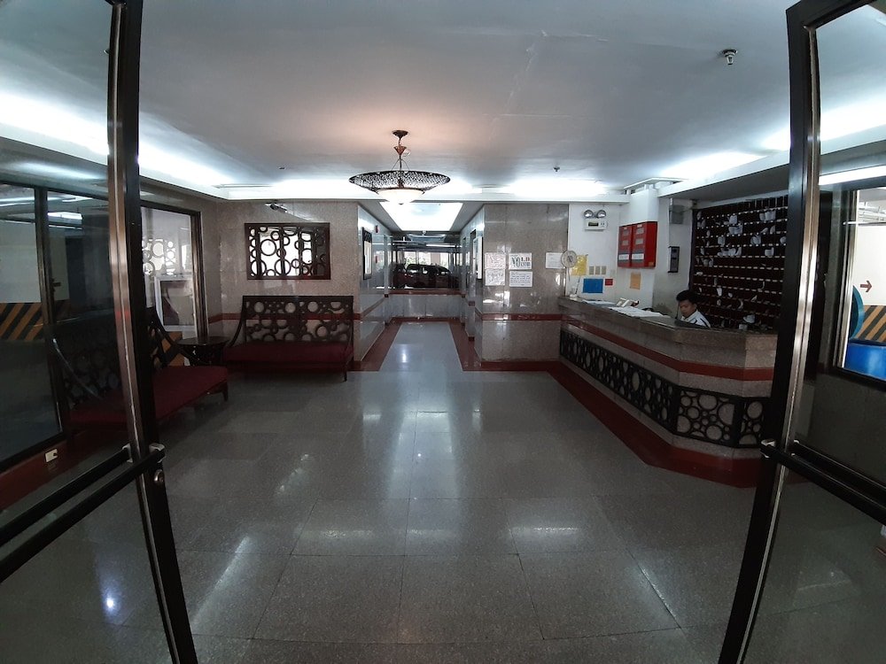 Фото Obaid's Condo in Winland Towers