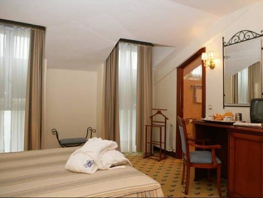 Фото Hotel El Ancla