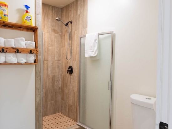 Фото Hurricane Hideaway Lodging