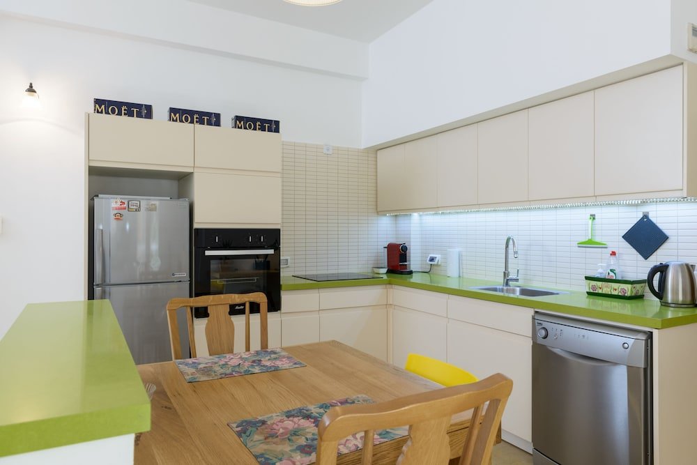 Фото Central17 by Tlv2rent