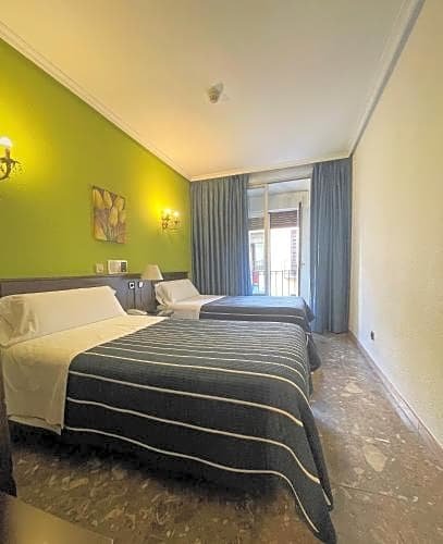 Фото Hostal Sonsoles