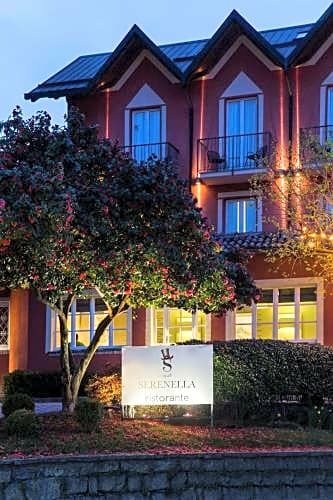 Гостиница Hotel Serenella в Бавене