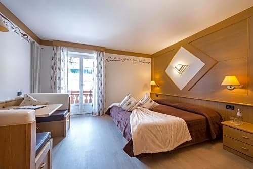 Фото Hotel La Serenella