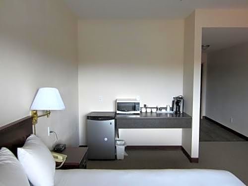 Фото Royal Oak Inn And Suites & Rv Park