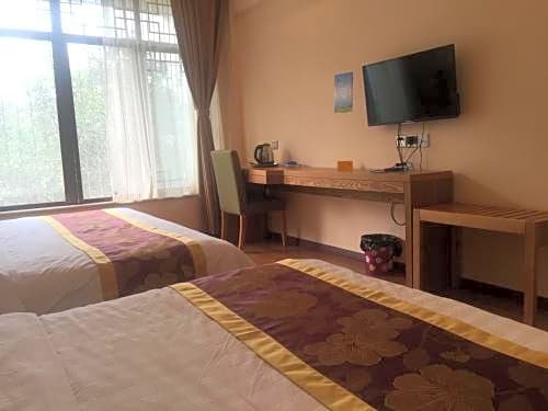 Фото Holly's Hostel Chengdu