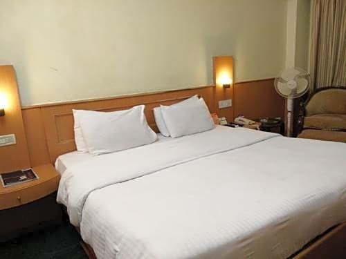 Фото Empires Hotel Bhubaneswar