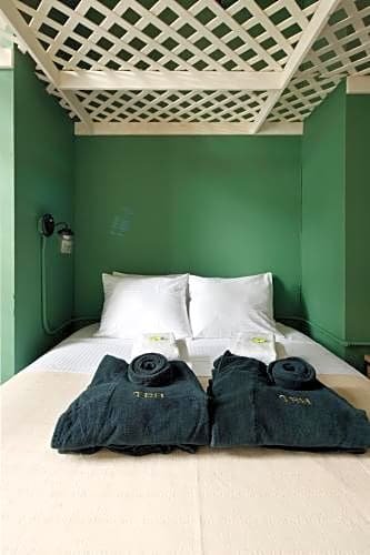 Фото The Bowery House by Oyo