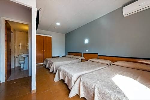 Фото Marisol Hotel