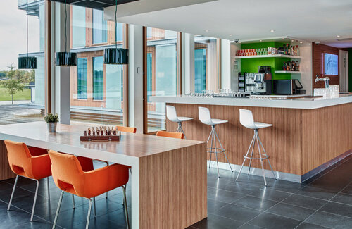 Гостиница Holiday Inn Express Utrecht - Papendorp, an Ihg Hotel в Утрехте