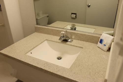 Фото Rodeway Inn Greeley