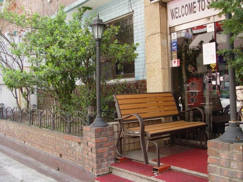 Гостиница Goodstay Saewha Hostel