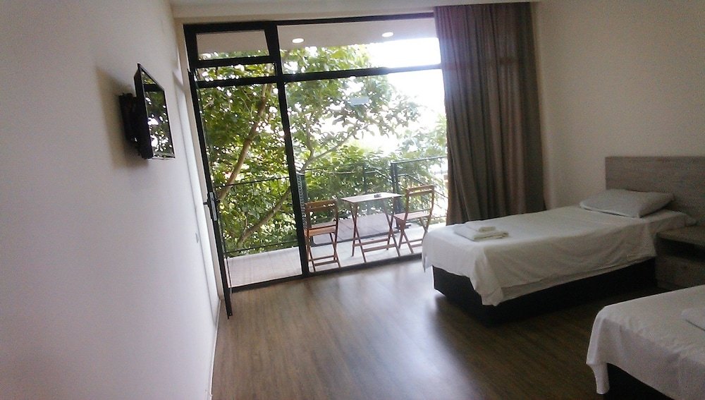 Фото Hotel Amigo II