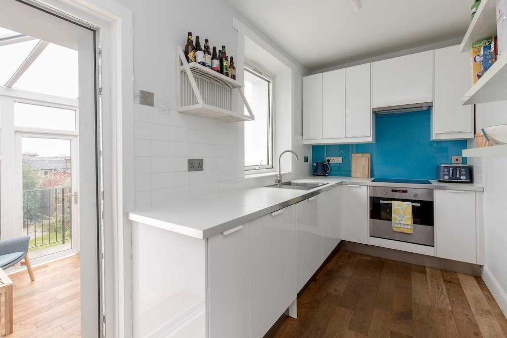 Фото Cozy and Quiet House Super Close to the Centre