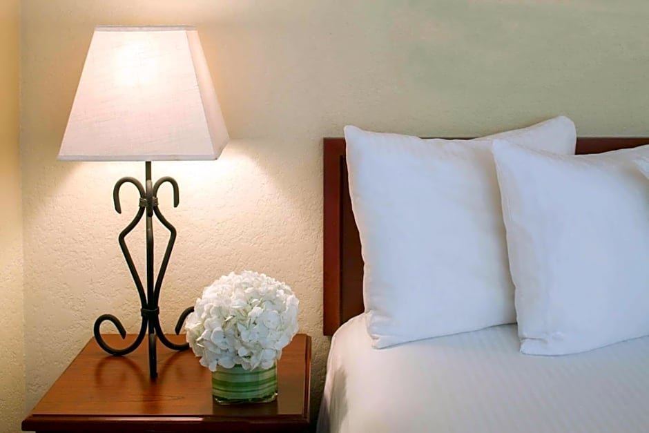 Фото Charlotte Executive Park