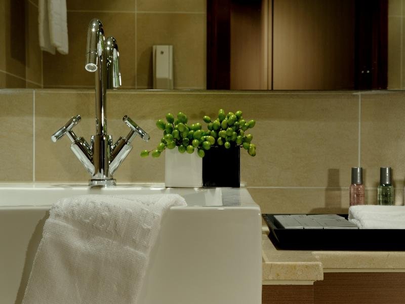 Фото Taipei Garden Hotel