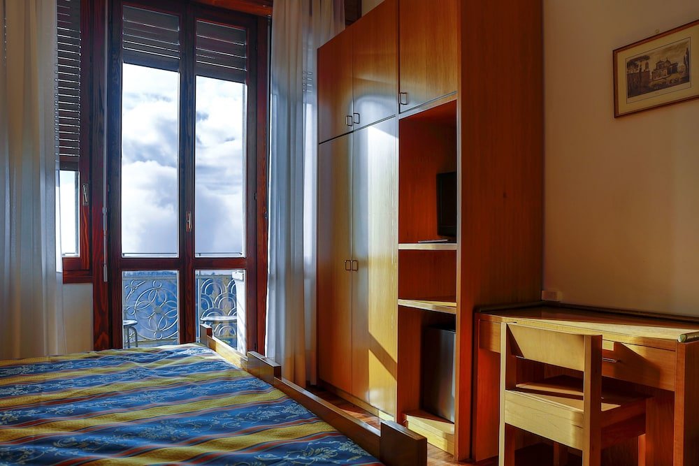 Фото Albergo Sacro Monte Varese