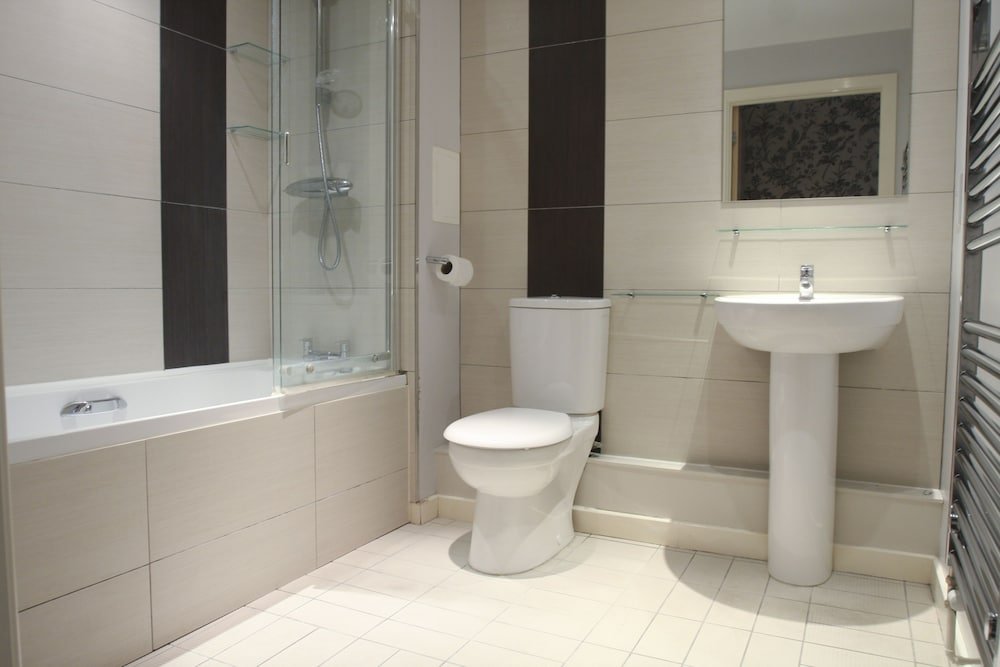 Фото 2 Bed Modern Apartment-Wilmington Close