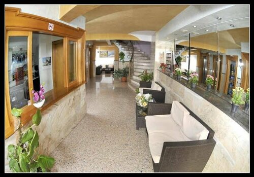 Гостиница Hostal Carel