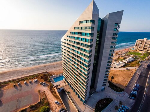 Гостиница Okeanos Suites Herzliya Hotel by Herbert Samuel в Герцлии