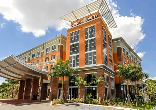 Гостиница Cambria Hotel Ft Lauderdale, Airport South & Cruise Port в Дания Бич