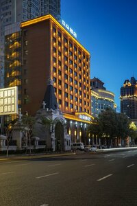 Гостиница Atour Hotel Youyi Road Harbin