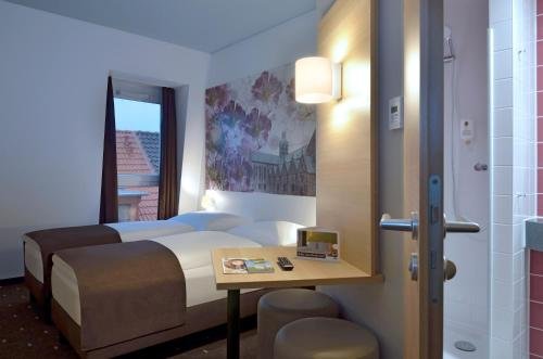 Фото B&b Hotel Hildesheim