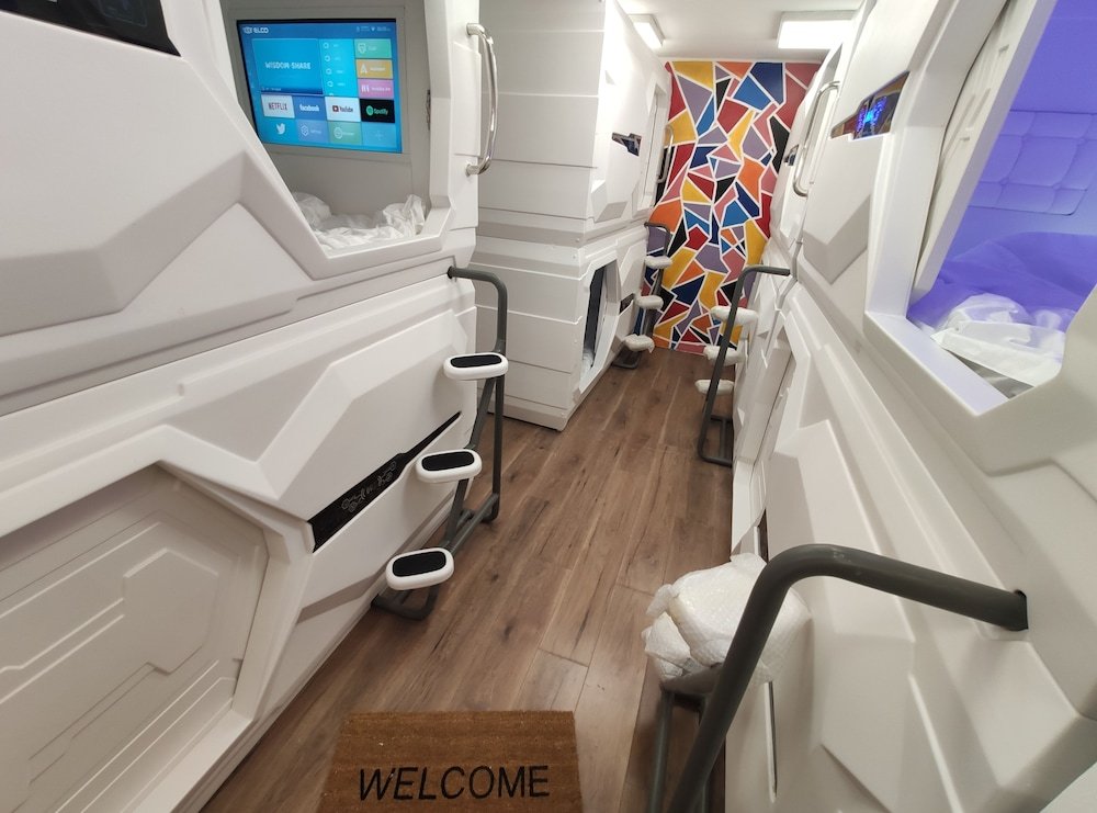 Фото Capsule & Dormitory Space-X