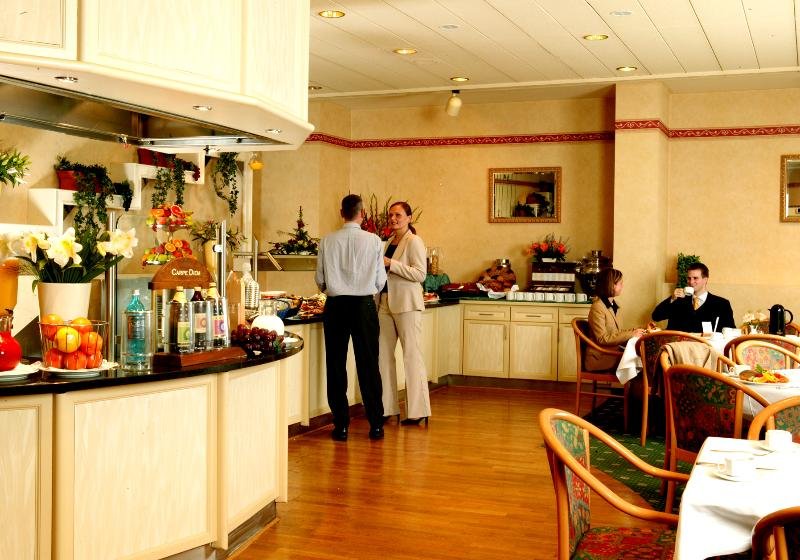 Фото Wyndham Garden Kassel