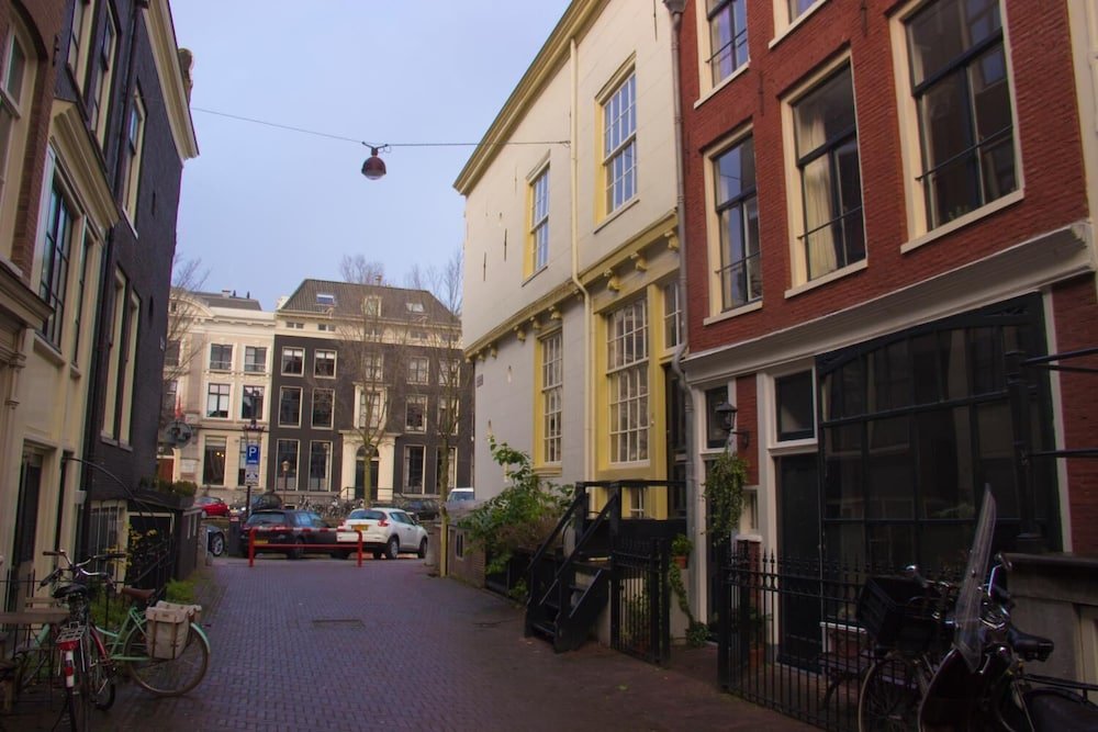 Фото Attic Monkeys Lodge