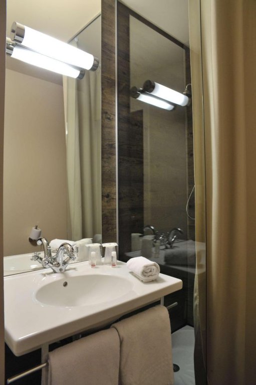 Фото Kyriad Cholet