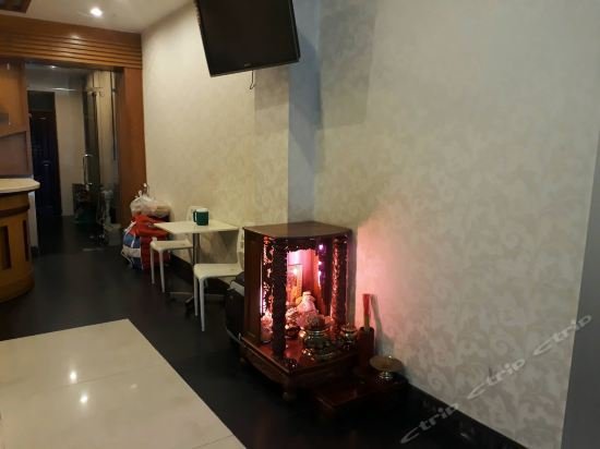 Фото Nouveau Happy Inn