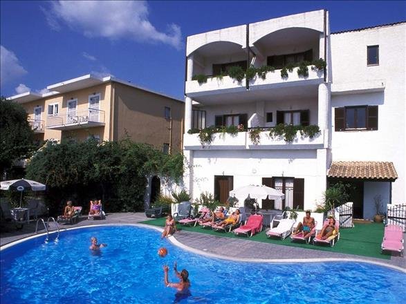 Фото Louvre Hotel