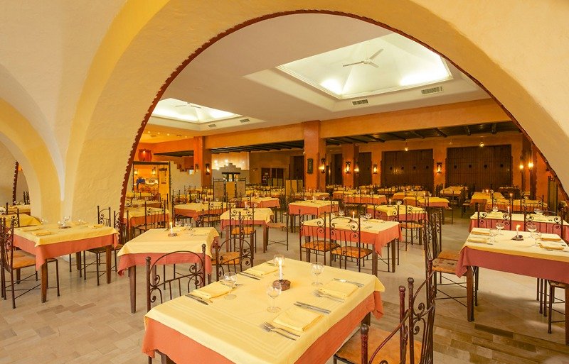 Фото Hotel Chich Khan