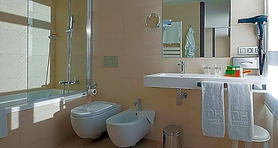 Фото Nh Castellón Mindoro Hotel