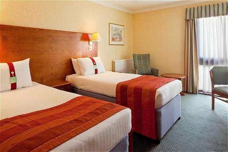 Hotel Holiday Inn Northampton West M1, England, photo