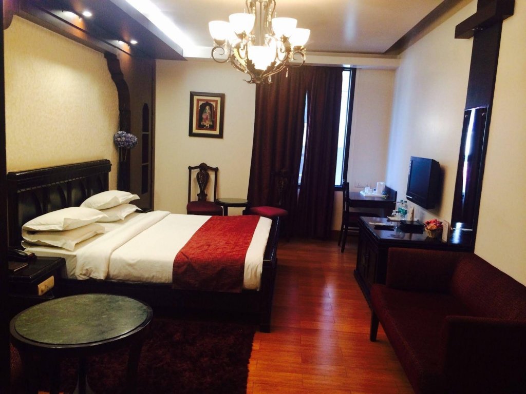 Фото Hotel Rockland Panchsheel Enclave