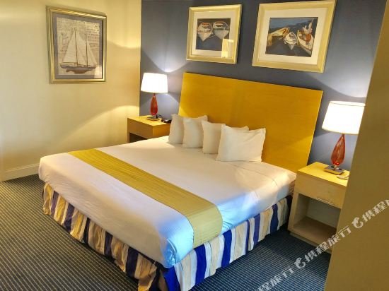 Фото Chart House Suites on Clearwater Bay