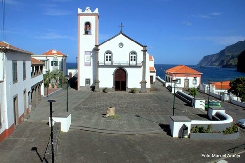 Гостиница Lovely Sea View 3-bed House in Ponta Delgada