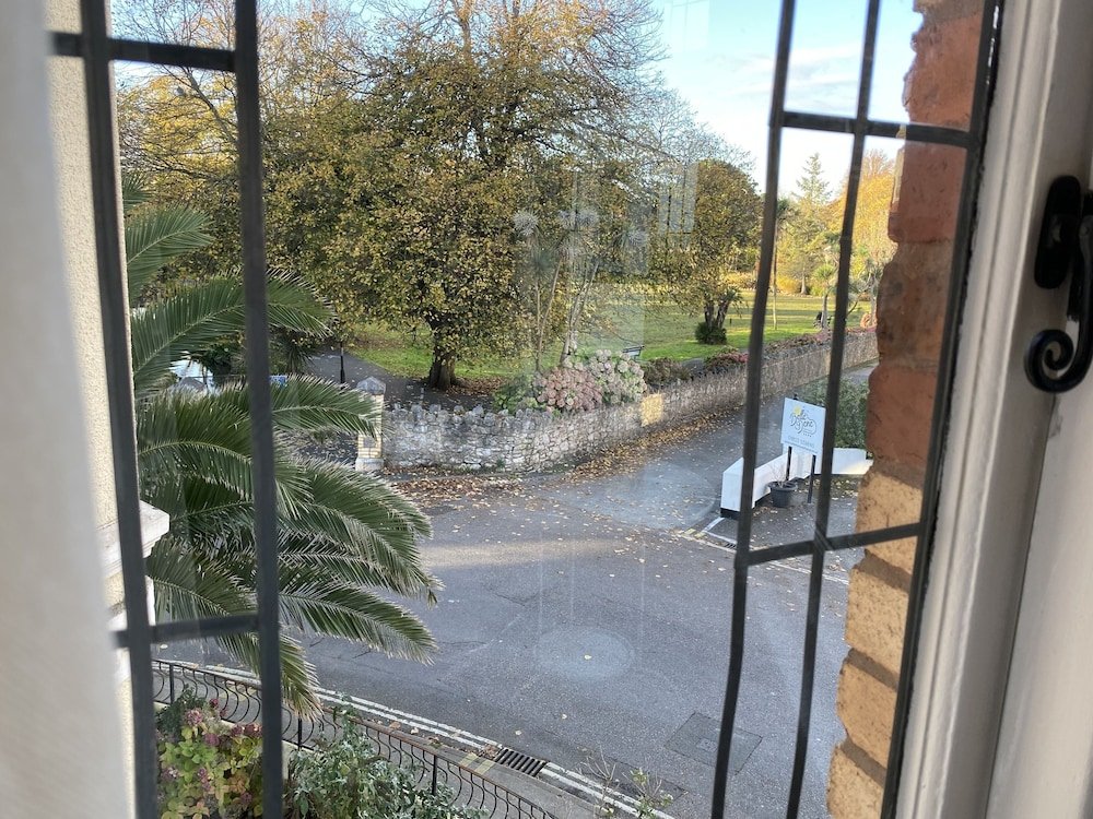 Фото Devon House Guest House