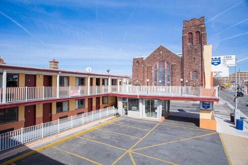 Гостиница Atlantic Motor Inn в Атлантик-Сити