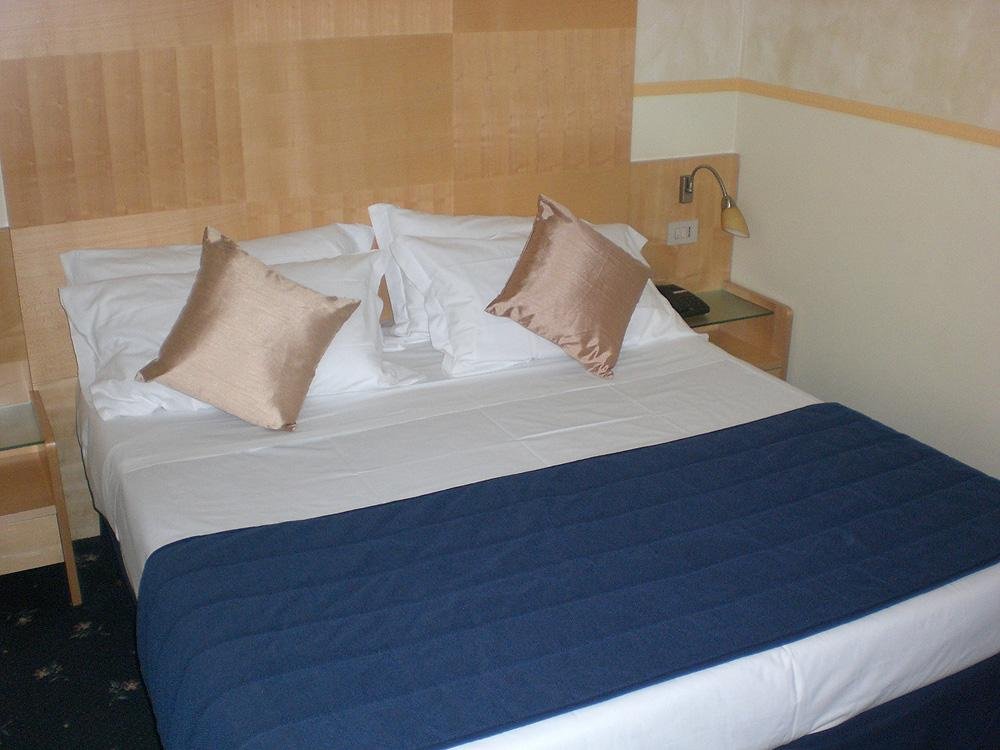 Фото Hotel Floris